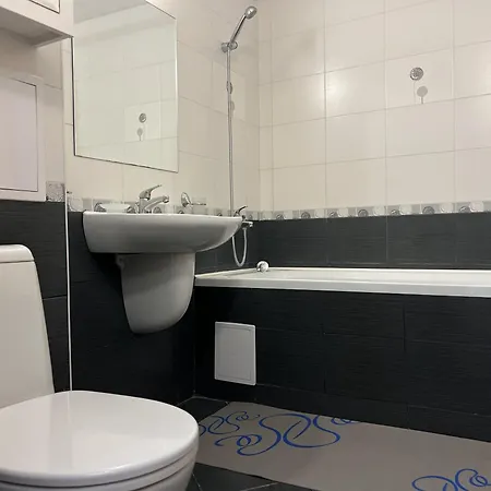 аpartment In The Garden Of Eden