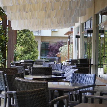 аpartment In The Garden Of Eden Apartman