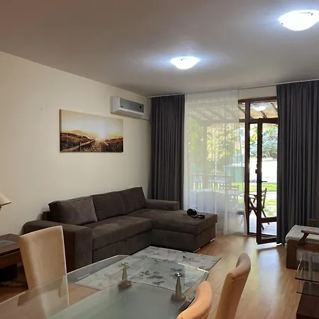 аpartment In The Garden Of Eden Apartament